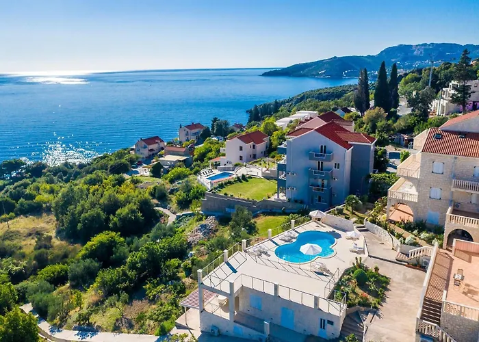 Marnic Blue Chill-comfort One Bedroom With Balcony And Sea View A4 *