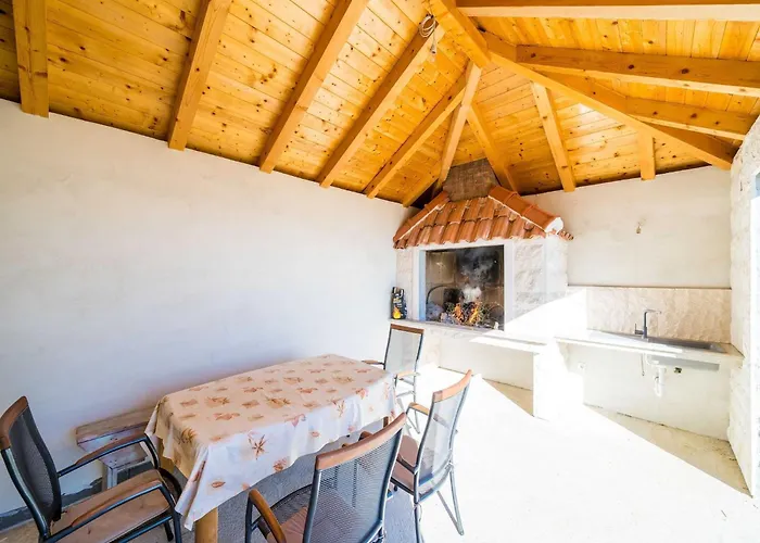 Marnic Blue Chill-comfort One Bedroom With Balcony And Sea View A4