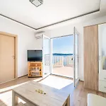 Marnic Blue Chill-comfort One Bedroom With Balcony And Sea View A4 公寓