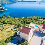 Marnic Blue Chill-comfort One Bedroom With Balcony And Sea View A4