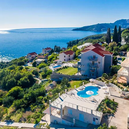 Marnic Blue Chill-comfort One Bedroom With Balcony And Sea View A4 *