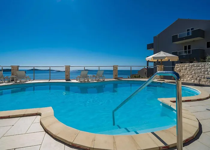 Marnic Blue Chill-comfort One Bedroom With Balcony And Sea View A4 Apartment *