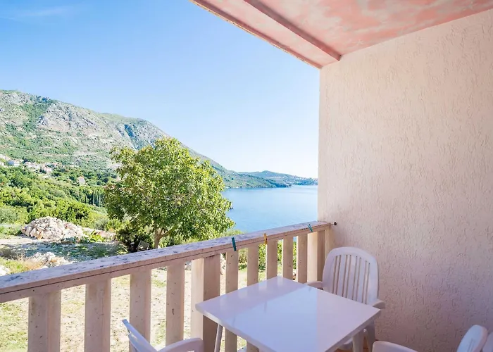 Apartment Marnic Blue Chill-comfort One Bedroom With Balcony And Sea View A4 Mlini